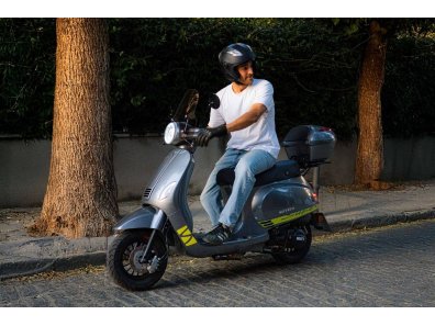 MITT RT 50/125 | Scooter urbano con Full LED, EFI, CBS y pantalla digital