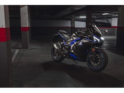 MITT GP1 125 | Deportiva 125 cc con 6 marchas, TFT Mirror-Link y Full LED