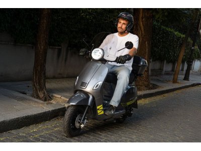 MITT RT 50/125 | Scooter urbano con Full LED, EFI, CBS y pantalla digital