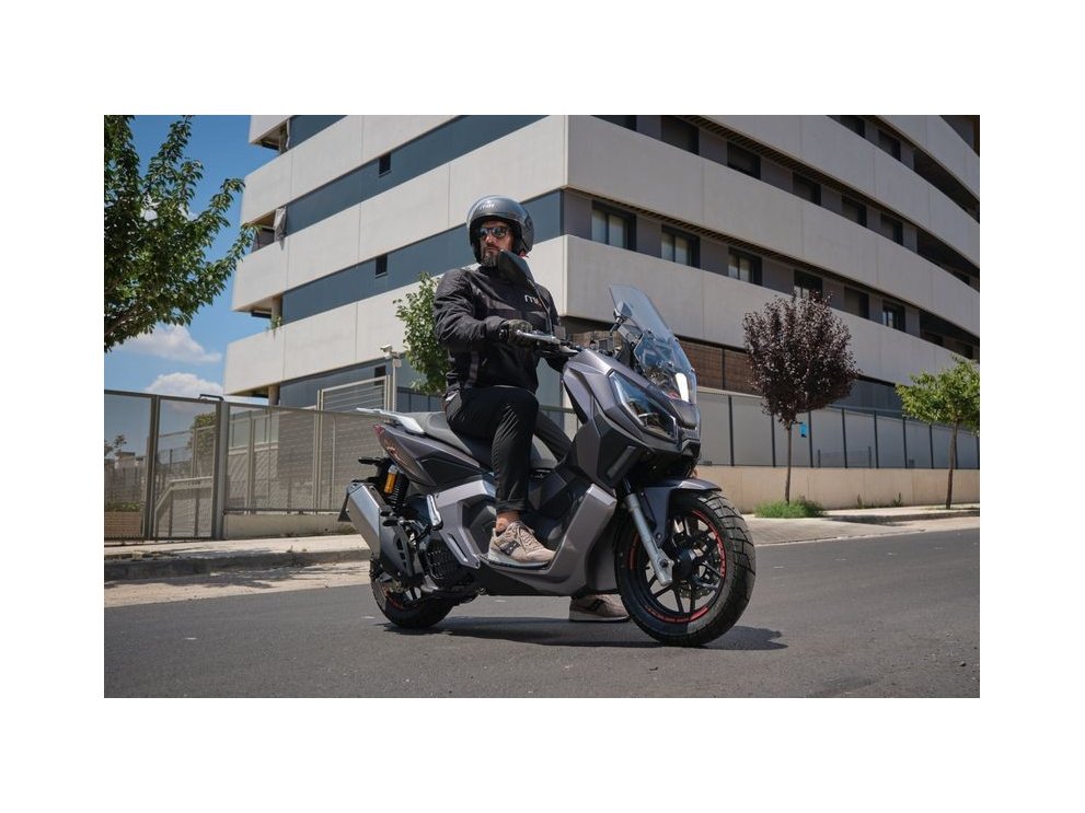 Chaqueta MITT de verano | Chaqueta moto ventilada con protecciones y diseño ligero