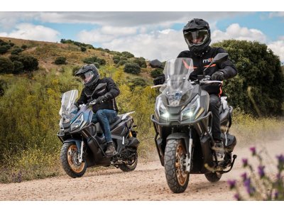 MITT ADV Xtreme 125 | Scooter Adventure con ABS, TCS, TFT 7” y Keyless