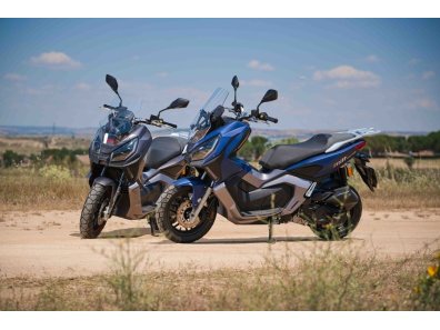 MITT ADV 125 | Scooter Adventure con ABS, TFT Mirror-Link y Smart Key