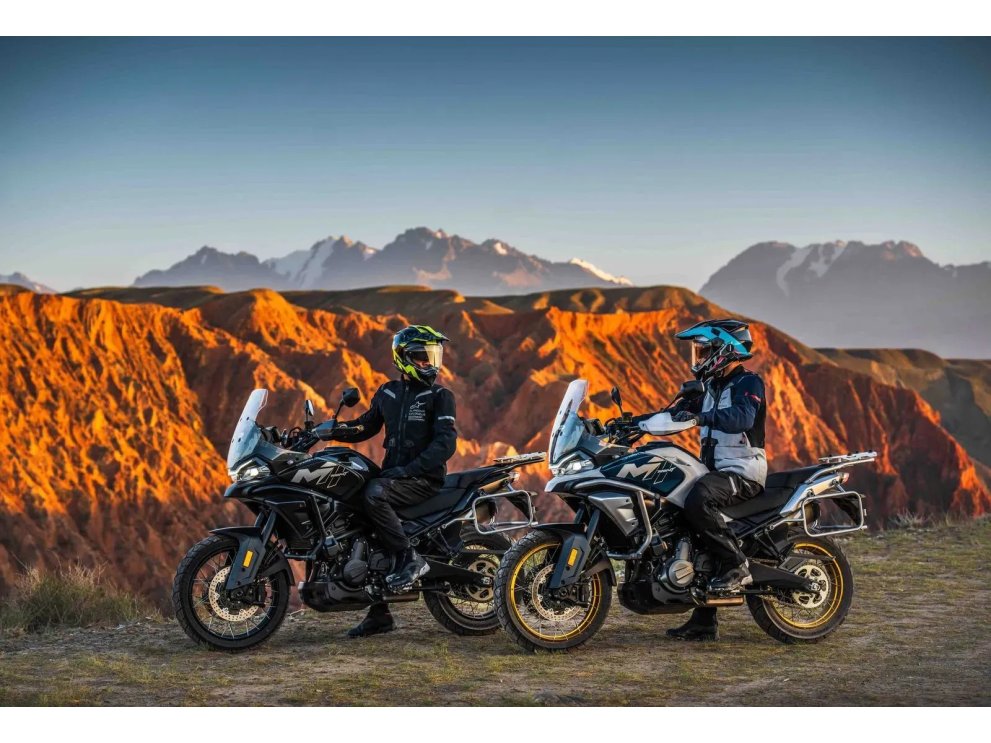 CFMOTO 700MT | Trail Touring 693 cc con TFT, ABS y conectividad Bluetooth