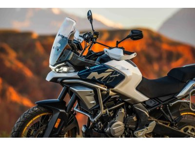 CFMOTO 700MT | Trail Touring 693 cc con TFT, ABS y conectividad Bluetooth