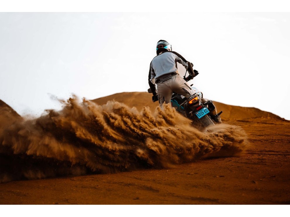 CFMOTO 800MT X | Trail 799 cc con 21”/18”, 230 mm, ABS en curva y gran autonomía